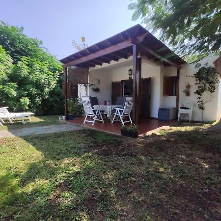 2 Bedroom Bungalow Next Yumbo Center. Free Parking プラヤ・デル・イングレス エクステリア 写真