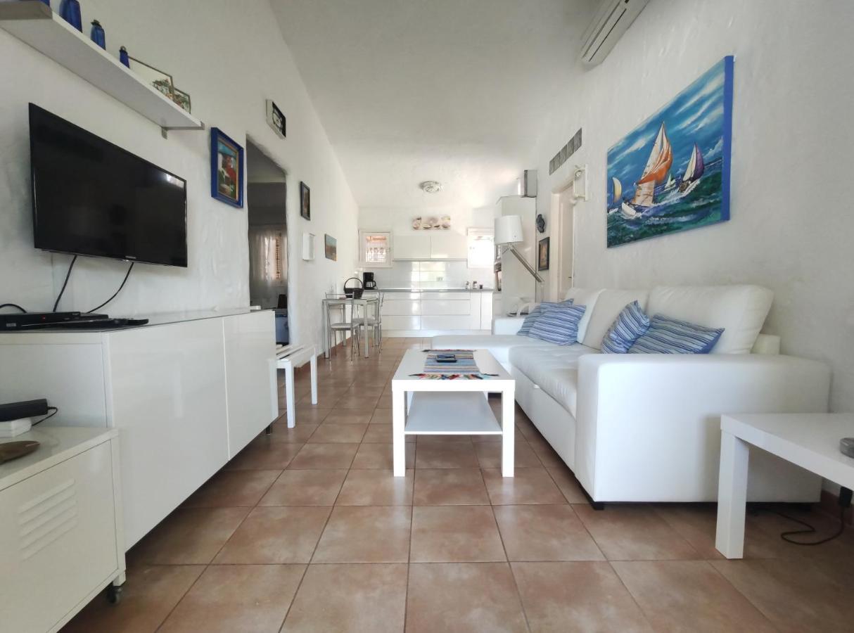 2 Bedroom Bungalow Next Yumbo Center. Free Parking プラヤ・デル・イングレス エクステリア 写真