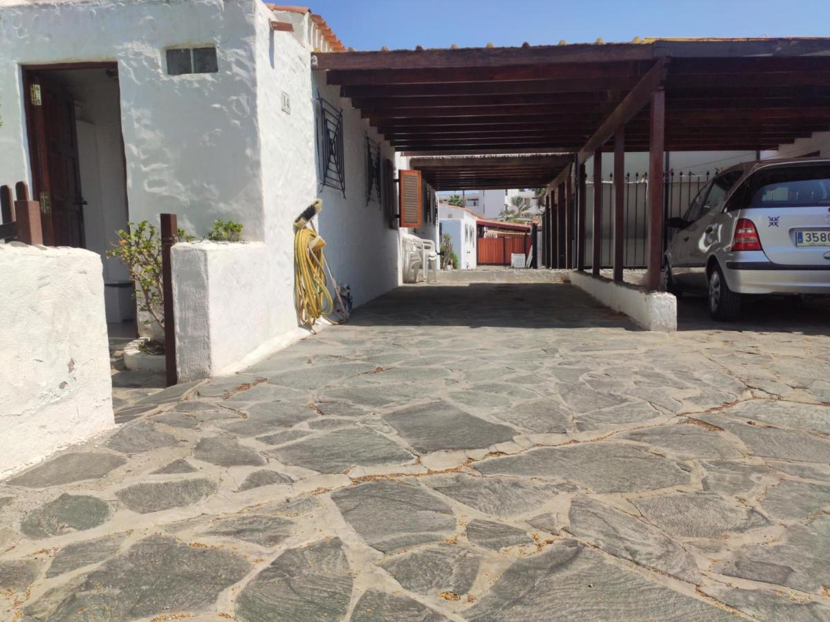 2 Bedroom Bungalow Next Yumbo Center. Free Parking プラヤ・デル・イングレス エクステリア 写真