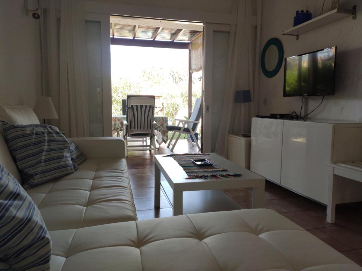 2 Bedroom Bungalow Next Yumbo Center. Free Parking プラヤ・デル・イングレス エクステリア 写真
