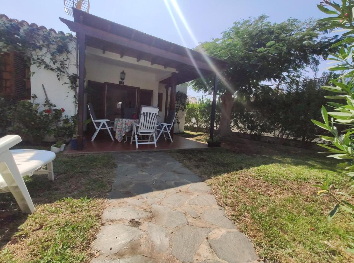 2 Bedroom Bungalow Next Yumbo Center. Free Parking プラヤ・デル・イングレス エクステリア 写真