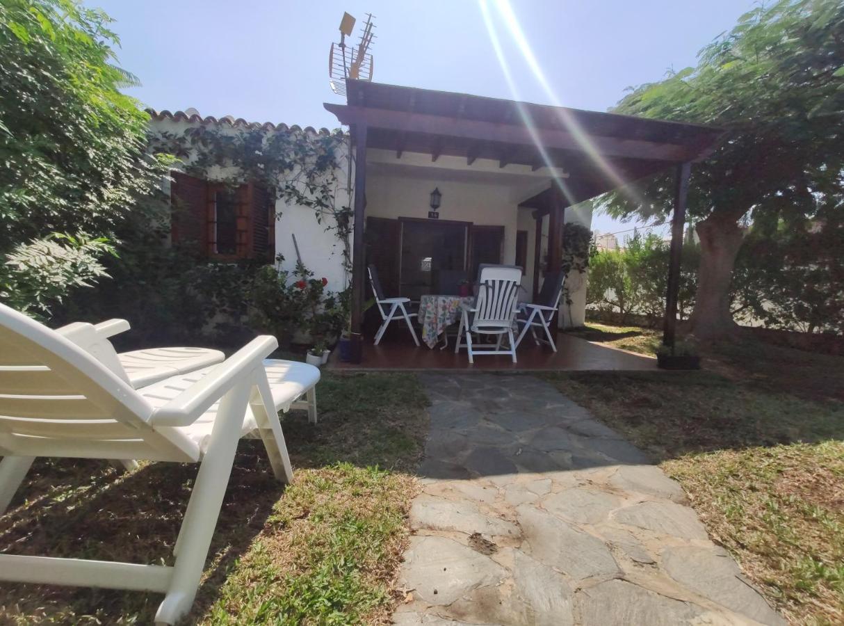 2 Bedroom Bungalow Next Yumbo Center. Free Parking プラヤ・デル・イングレス エクステリア 写真