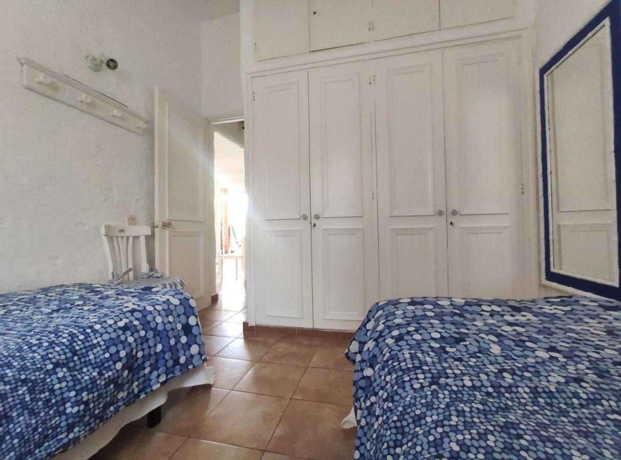 2 Bedroom Bungalow Next Yumbo Center. Free Parking プラヤ・デル・イングレス エクステリア 写真