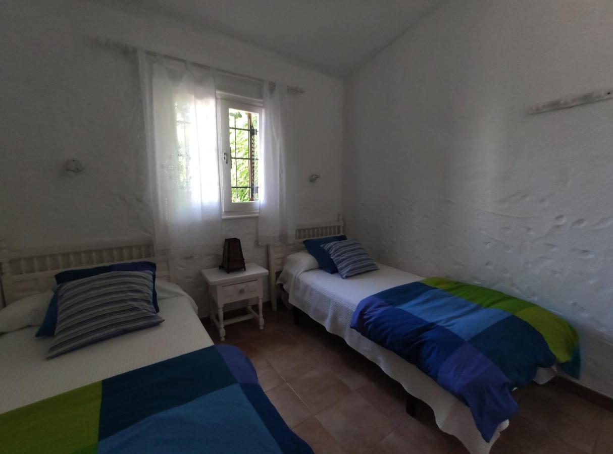 2 Bedroom Bungalow Next Yumbo Center. Free Parking プラヤ・デル・イングレス エクステリア 写真