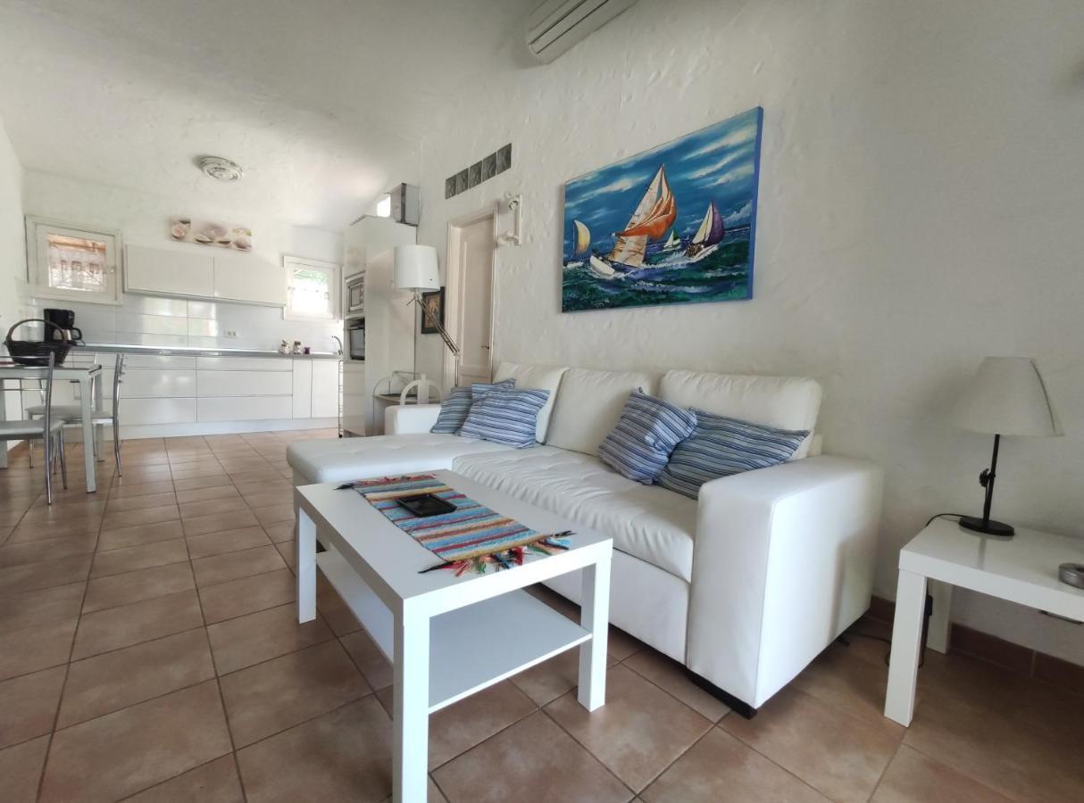 2 Bedroom Bungalow Next Yumbo Center. Free Parking プラヤ・デル・イングレス エクステリア 写真