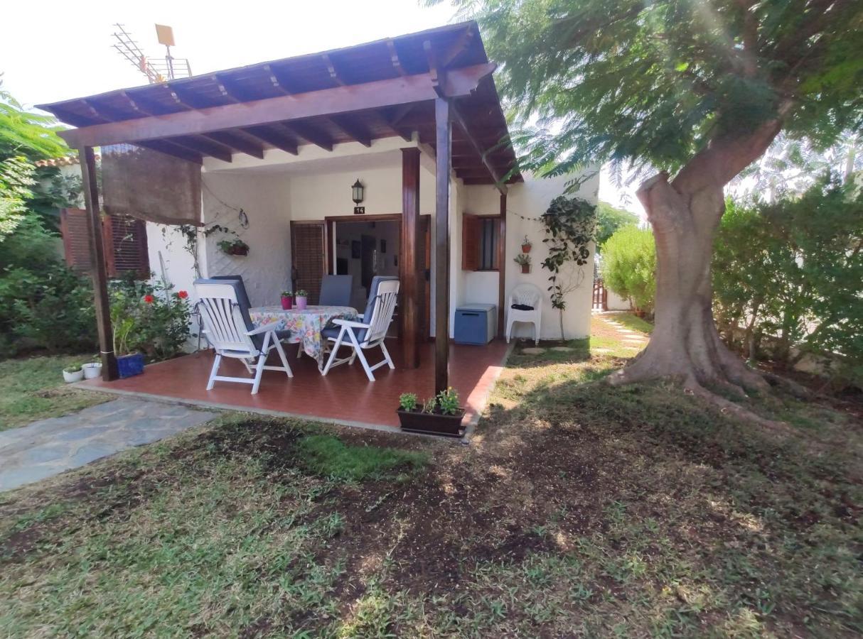 2 Bedroom Bungalow Next Yumbo Center. Free Parking プラヤ・デル・イングレス エクステリア 写真